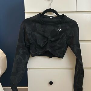 Gymshark Black Adapt Camo Cropped Long Sleeve Shirt - Size Small
